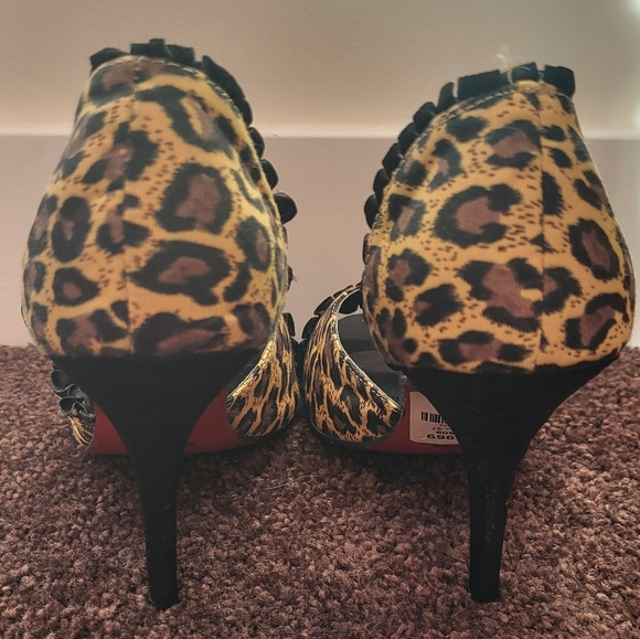 Animal Print High Heels - Picture 4 of 4